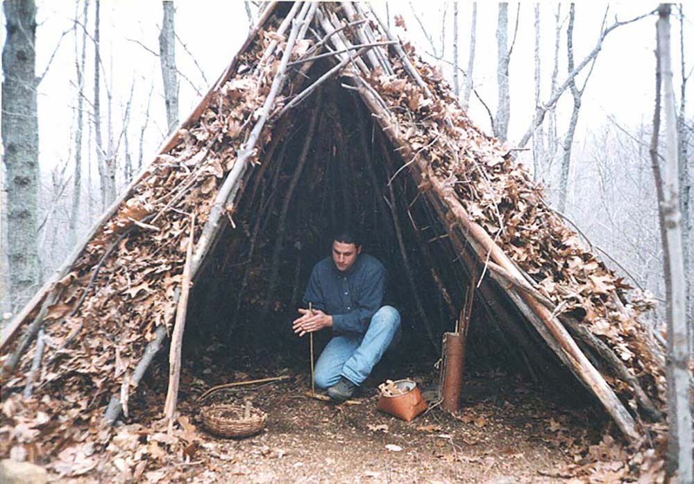 How Make A Good Survival Shelter From Things You Find In The Woods